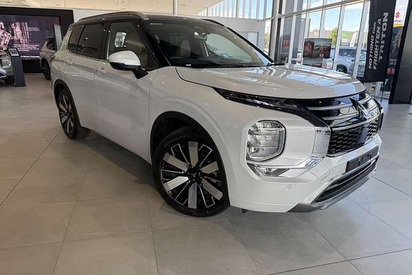 2025 Mitsubishi Outlander Exceed Tourer ZM