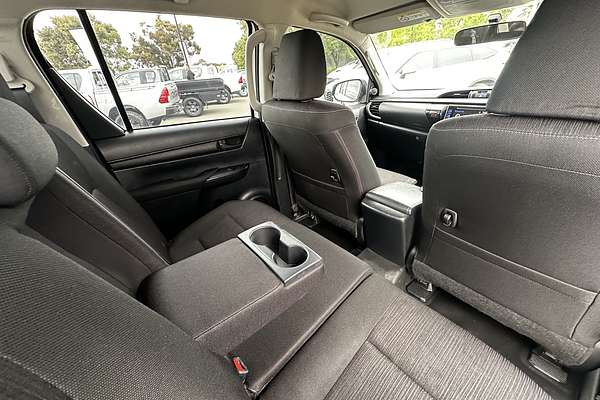 2017 Toyota Hilux SR GUN126R