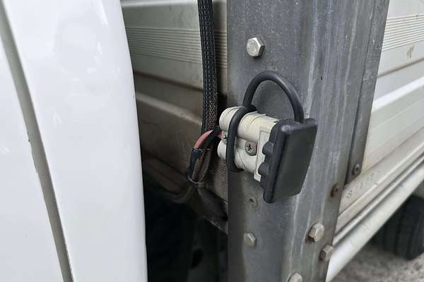 2017 Toyota Hilux Workmate TGN121R Rear Wheel Drive