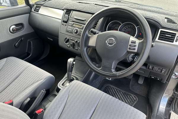 2008 Nissan Tiida ST C11