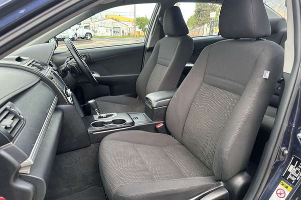 2017 Toyota Camry Atara S ASV50R