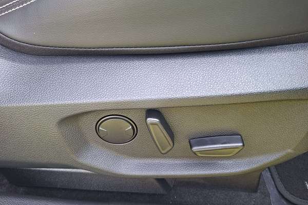 2025 Ford Everest Platinum 3.0L