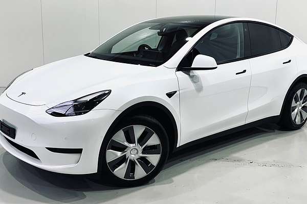 2023 Tesla Model Y Rear-Wheel Drive