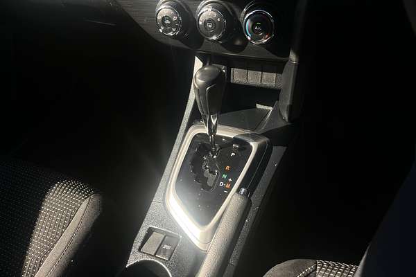 2013 Toyota COROLLA Ascent ZRE182R
