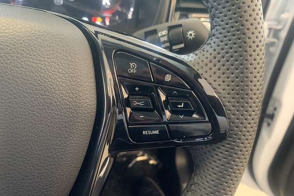 2025 Mahindra XUV3XO