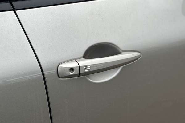 2025 Nissan X-TRAIL ST-L T33
