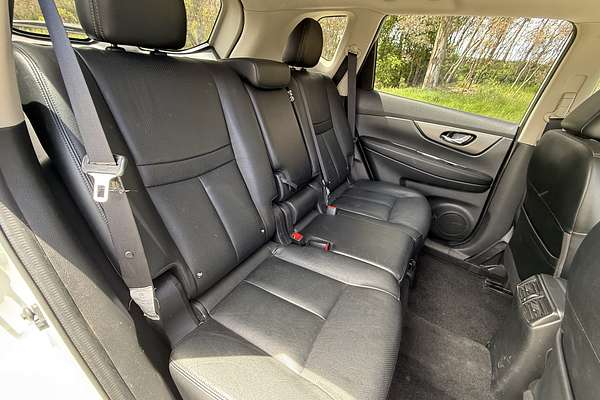 2015 Nissan X-TRAIL ST-L T32