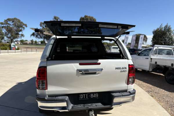 2017 Toyota Hilux SR5 (4x4) GUN126R MY17 4X4
