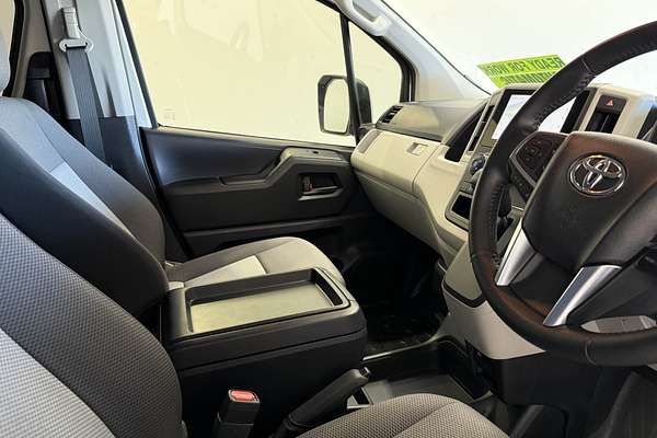 2024 Toyota Hiace GDH300R LWB