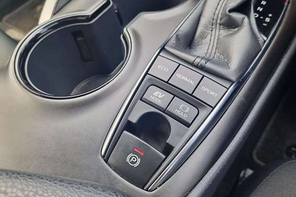 2023 Toyota Camry Ascent AXVH70R