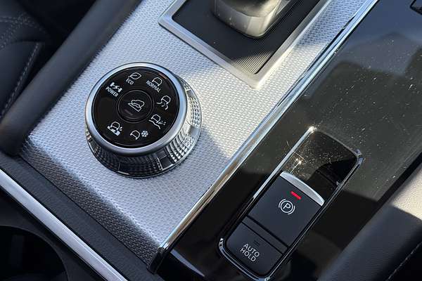 2025 Mitsubishi Outlander PHEV Exceed ZM