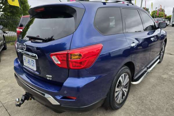 2017 Nissan Pathfinder ST R52 Series II