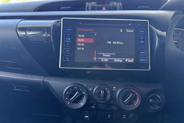 2016 Toyota Hilux SR GUN126R 4X4