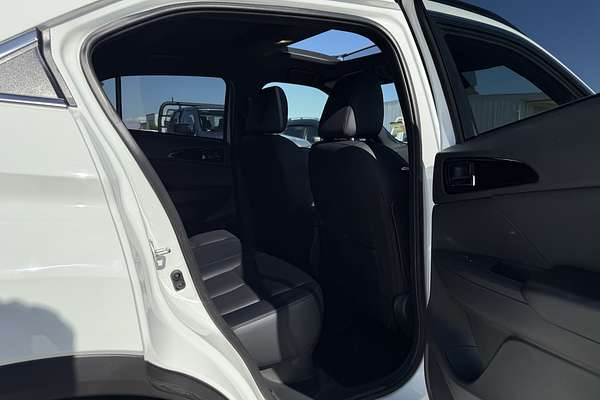 2025 Mitsubishi Eclipse Cross Exceed YB