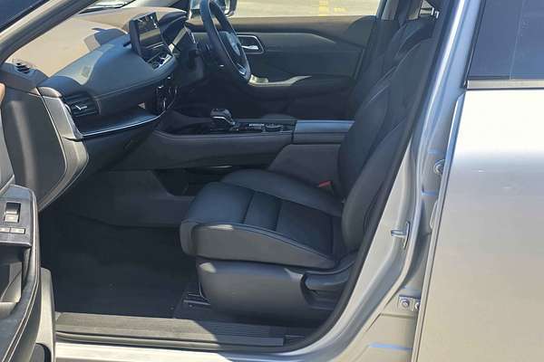2024 Nissan X-TRAIL ST-L T33