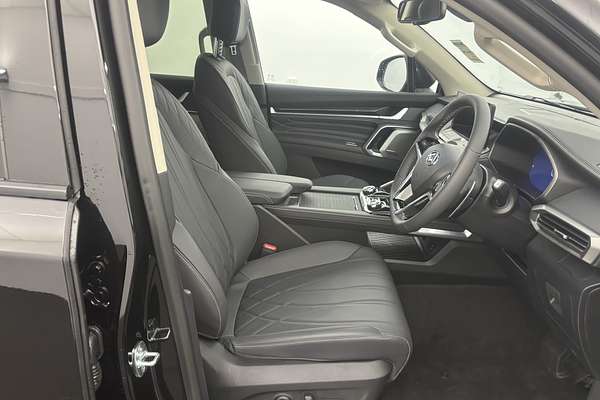2025 LDV D90 Executive SV9A