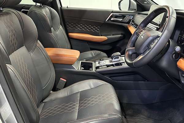 2023 Mitsubishi Outlander PHEV Exceed Tourer ZM AWD