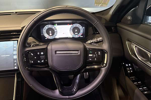 2025 Land Rover Range Rover Velar P250 Dynamic SE L560
