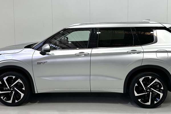2024 Mitsubishi Outlander PHEV Exceed ZM AWD