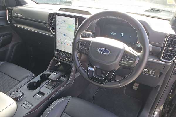 2025 Ford Everest Platinum 3.0L thumb-8
