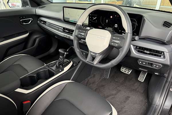2025 Kia K4 GT-Line CL4m