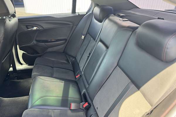 2016 Holden Commodore SV6 Black VF Series II