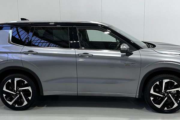 2023 Mitsubishi Outlander PHEV Exceed Tourer ZM AWD