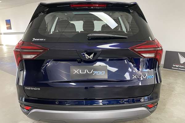 2025 Mahindra XUV700 AX7L