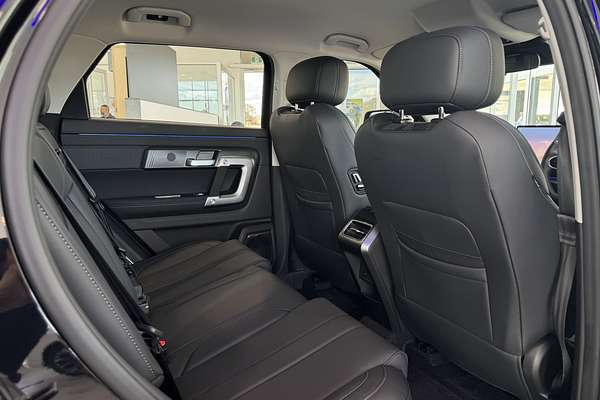 2025 Jaecoo J7 Track