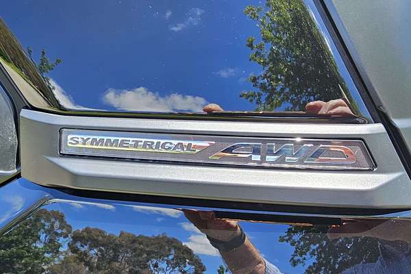 2025 Subaru Forester Hybrid Touring S6