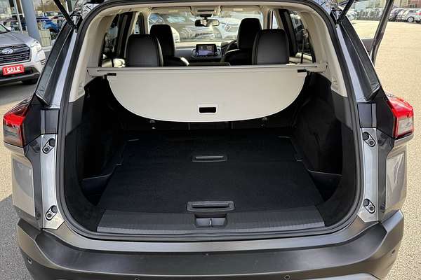 2022 Nissan X-TRAIL ST-L T33