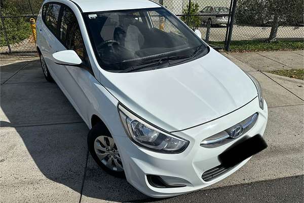2016 Hyundai Accent Active RB4