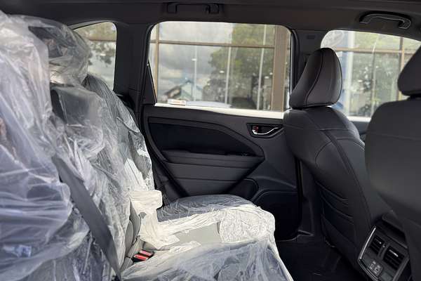 2025 Subaru Forester Hybrid Touring S6