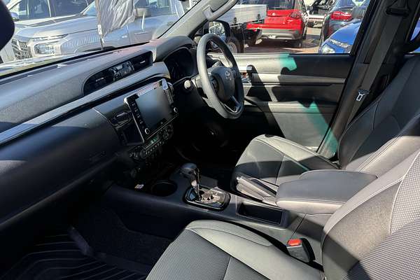 2024 Toyota Hilux Rogue 48V GUN126R 4X4