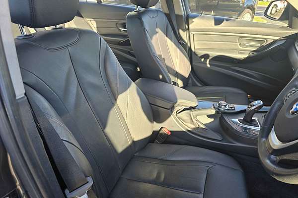2014 BMW 3 Series 320i F30
