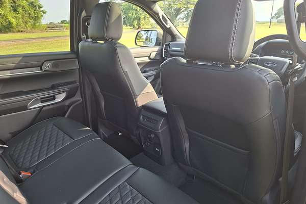 2025 Ford Everest Platinum 3.0L