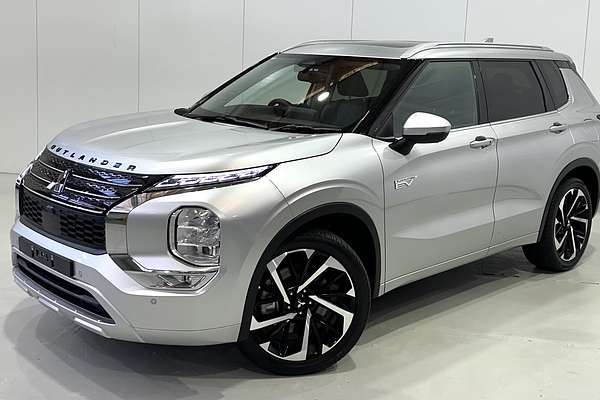 2024 Mitsubishi Outlander PHEV Exceed ZM AWD