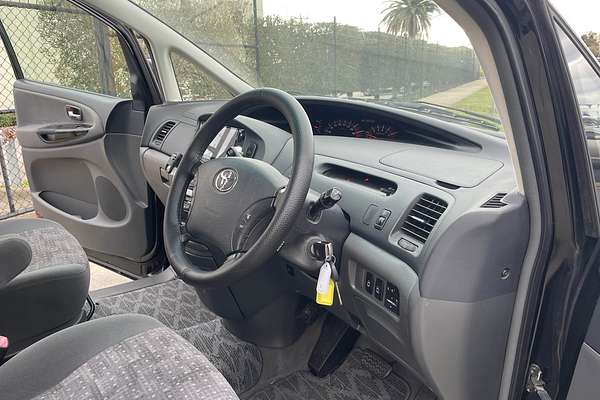 2005 Toyota Estima Aeras