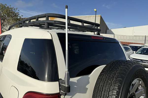 2013 Toyota FJ Cruiser GSJ15R