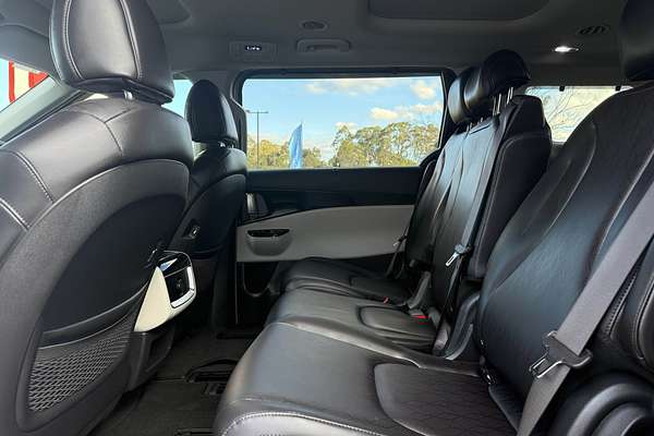 2023 Kia Carnival Special Edition KA4