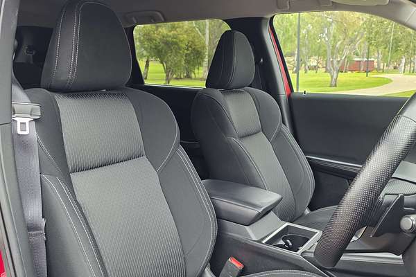 2024 Mitsubishi Outlander LS ZM