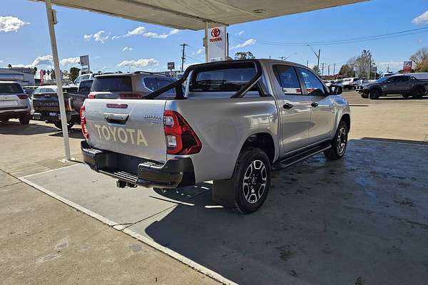 2025 Toyota Hilux SR5 GUN126R 4X4