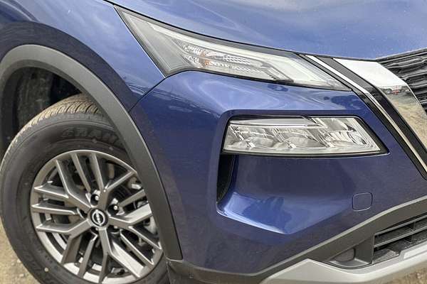 2025 Nissan X-TRAIL ST T33