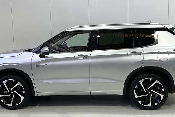 2024 Mitsubishi Outlander PHEV Exceed ZM AWD