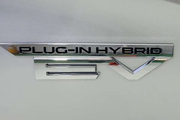 2024 Mitsubishi Outlander PHEV Exceed ZM AWD