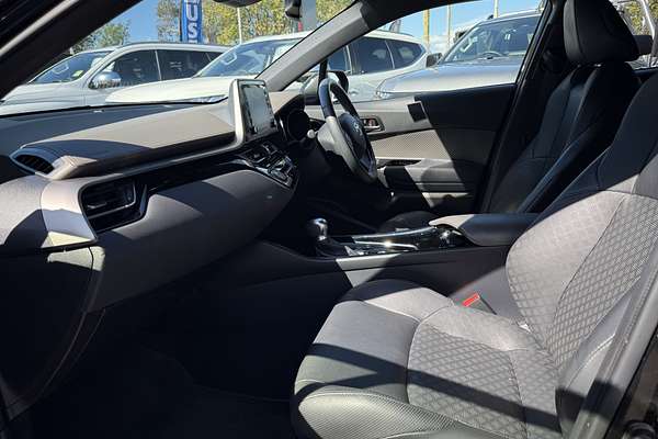 2022 Toyota C-HR Koba NGX50R