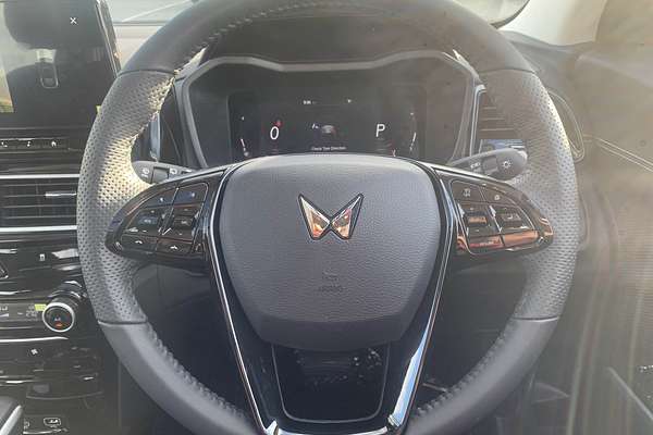 2025 Mahindra XUV3XO