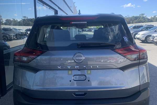 2025 Nissan X-TRAIL ST T33
