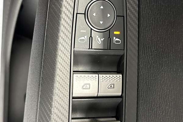 2025 Mitsubishi Outlander Exceed ZM