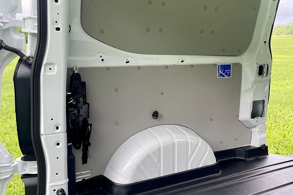 2025 Ford Transit Custom Trail